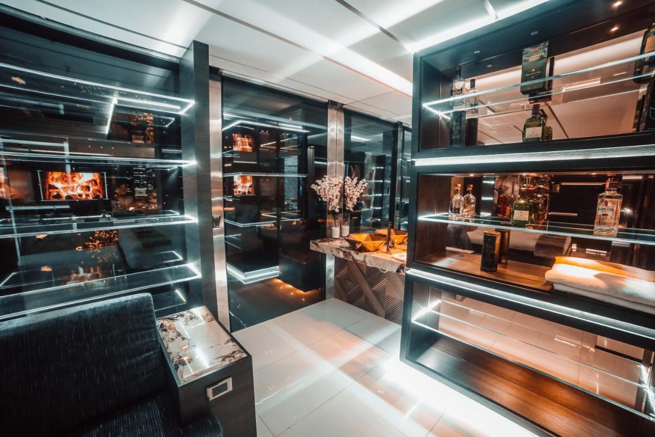 1Million Luxury Suites Medellín Extérieur photo