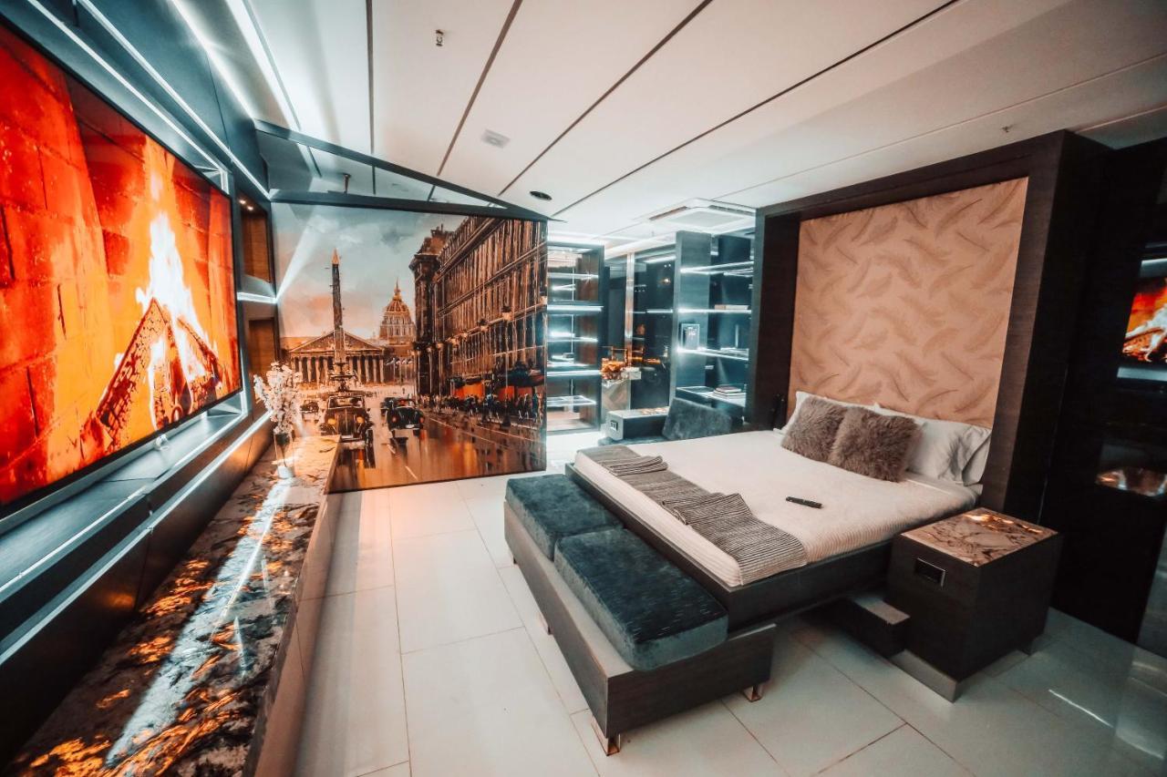 1Million Luxury Suites Medellín Extérieur photo
