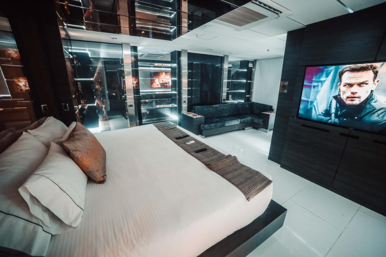 1Million Luxury Suites Medellín Extérieur photo