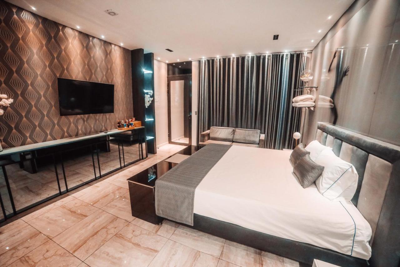 1Million Luxury Suites Medellín Extérieur photo