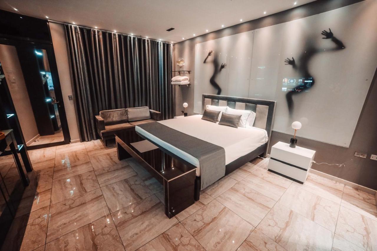 1Million Luxury Suites Medellín Extérieur photo