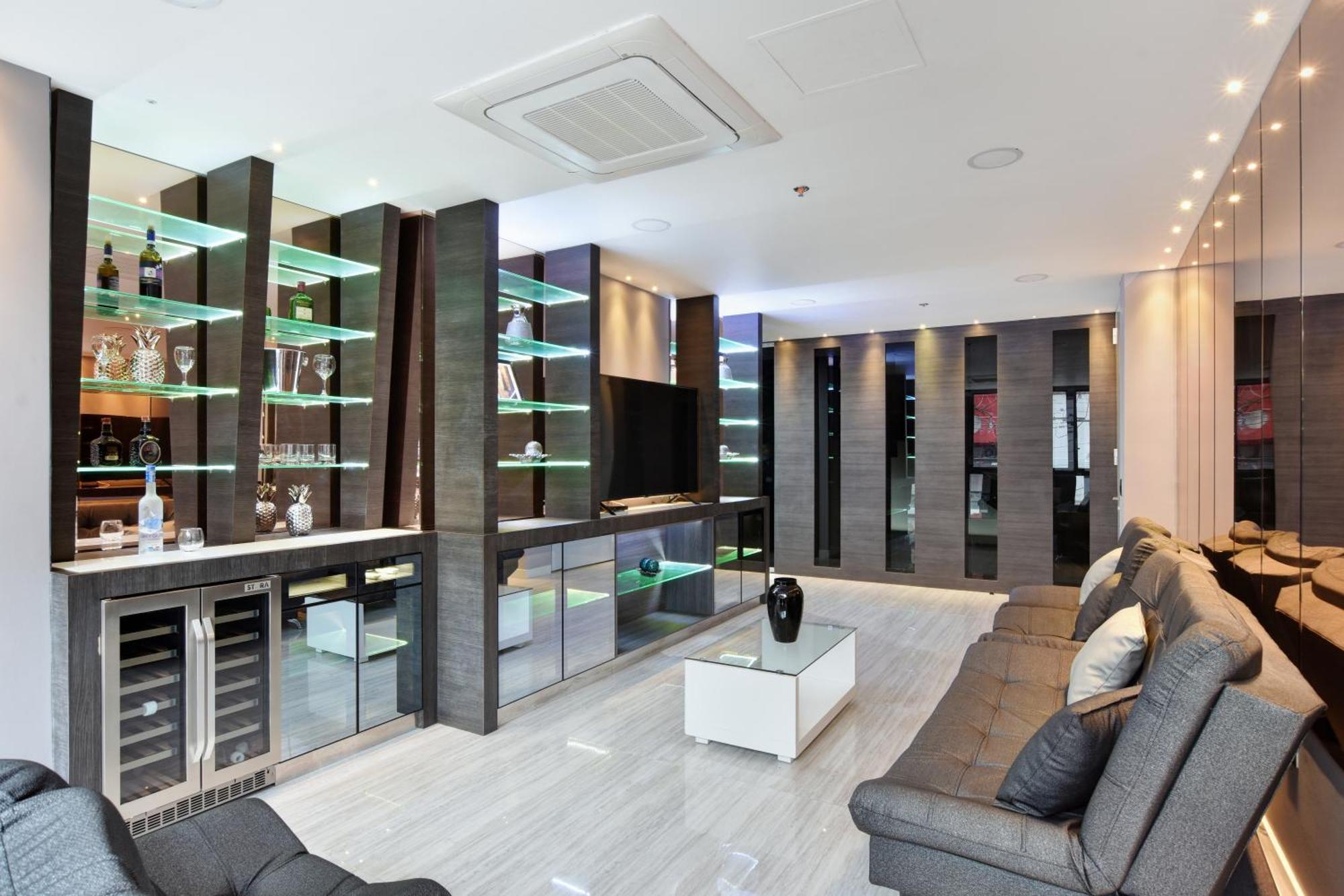 1Million Luxury Suites Medellín Extérieur photo
