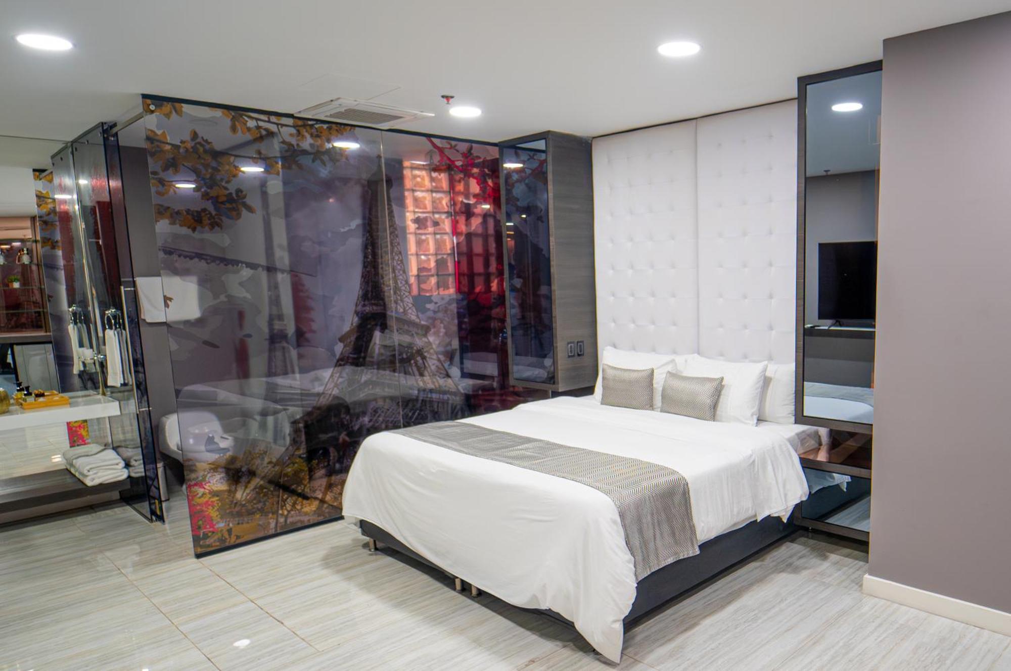 1Million Luxury Suites Medellín Extérieur photo