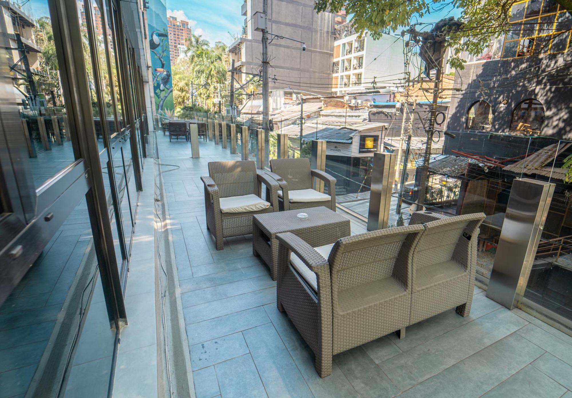 1Million Luxury Suites Medellín Extérieur photo